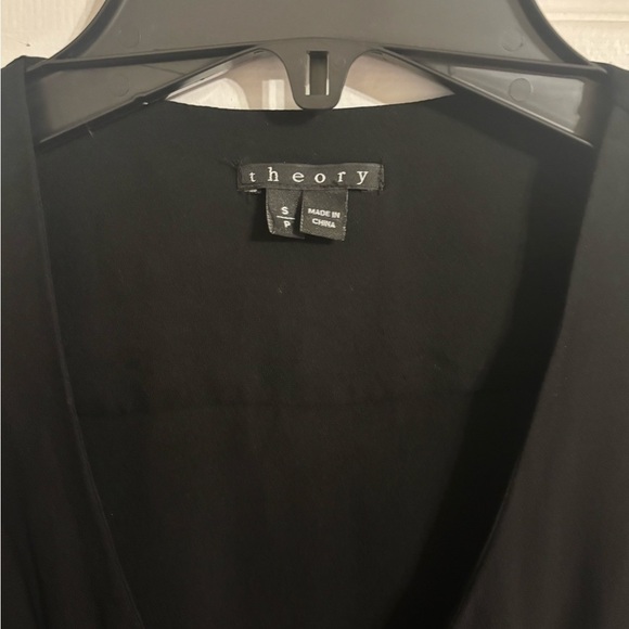 Theory silk sleeveless top with buttons S/M - Picture 4 of 6